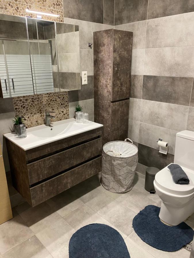Olive Hill Apartment Karpofora Luaran gambar