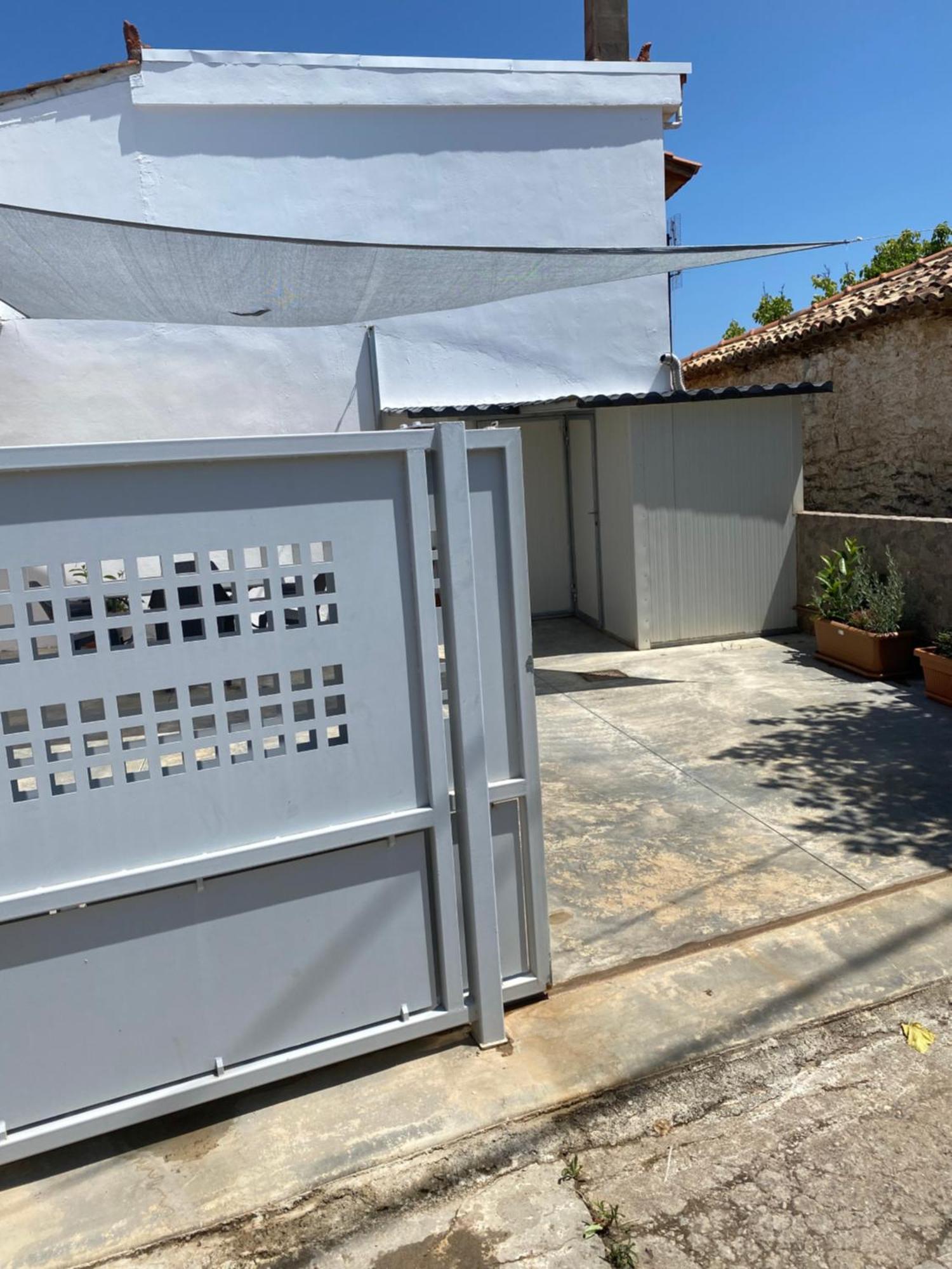 Olive Hill Apartment Karpofora Luaran gambar